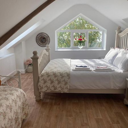 Pippin Lodge Llanwrda Eksteriør bilde
