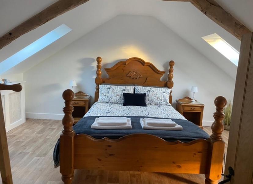 Pippin Lodge Llanwrda Eksteriør bilde
