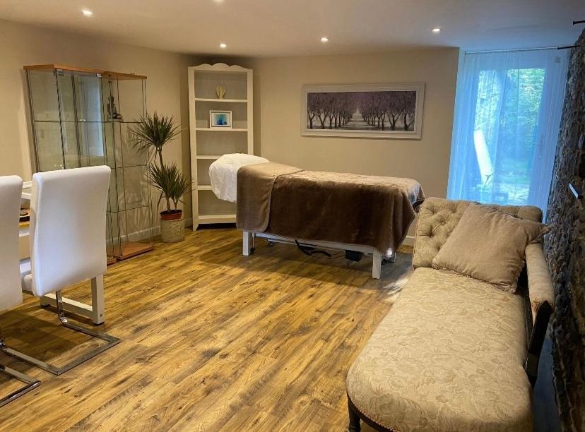 Pippin Lodge Llanwrda Eksteriør bilde